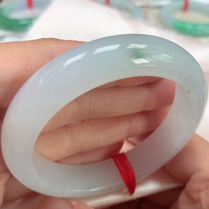 翡翠手镯未镶嵌高冰小碎花48