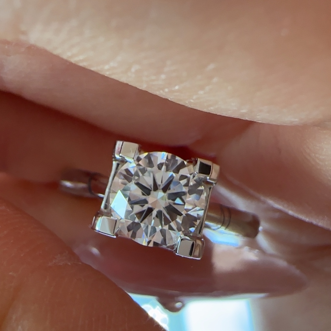 实验室培育钻石铂Pt950镶嵌牛头1卡14号