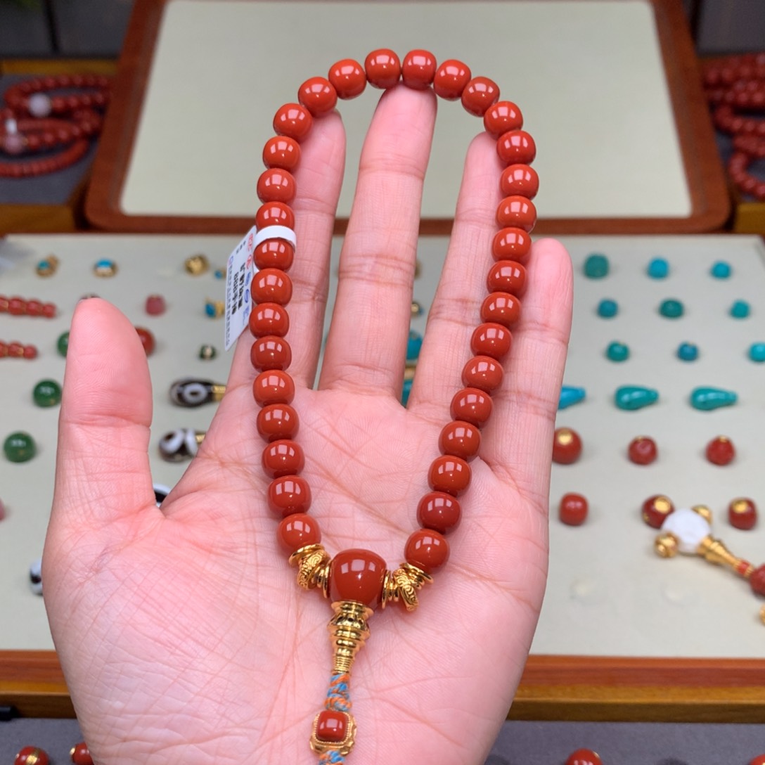 南红玛瑙颈饰未镶嵌