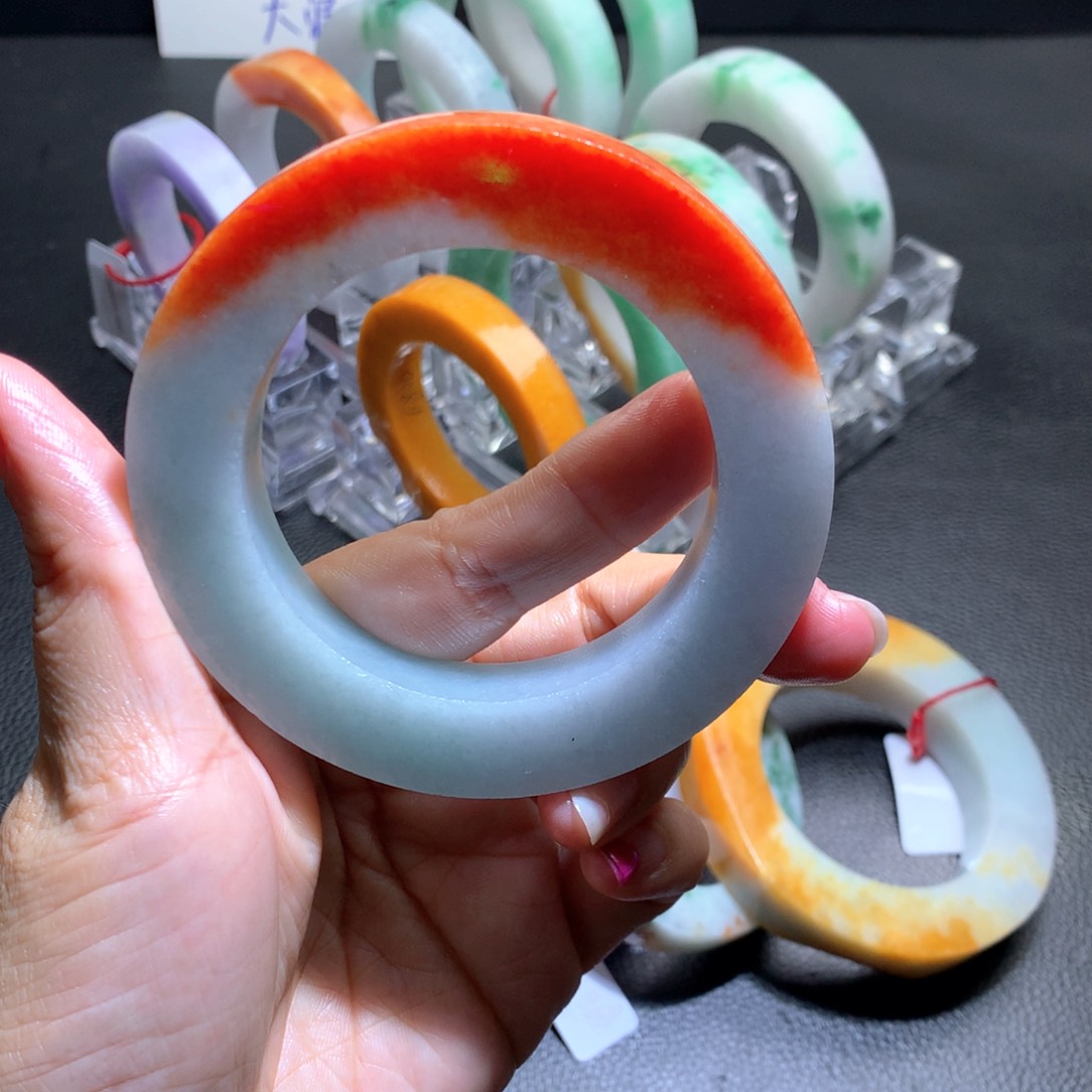 未镶嵌红红火火定制翡翠