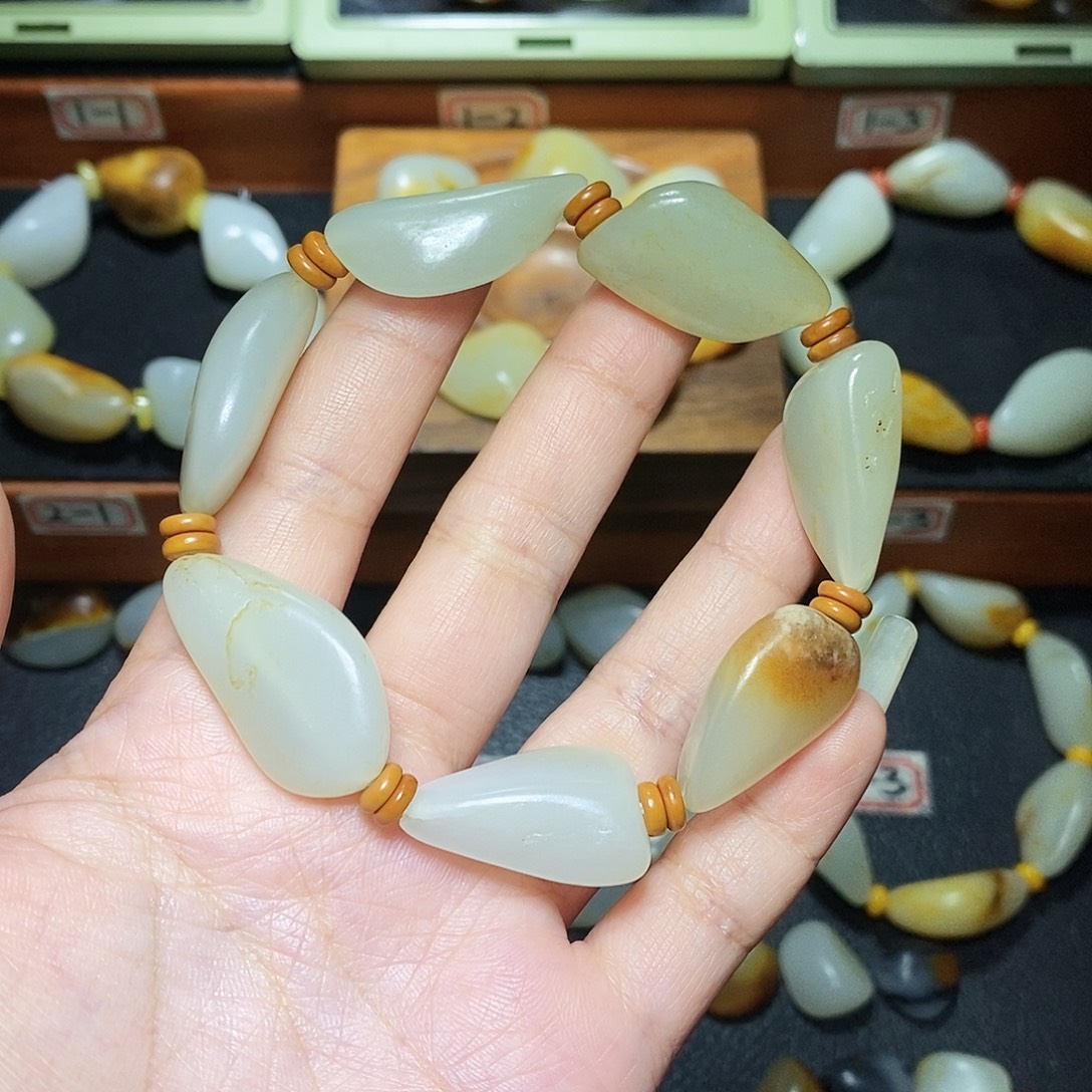 和田玉未镶嵌手链