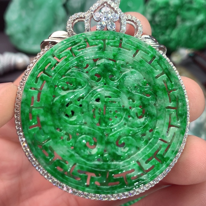 翡翠未镶嵌吊坠(不含链)