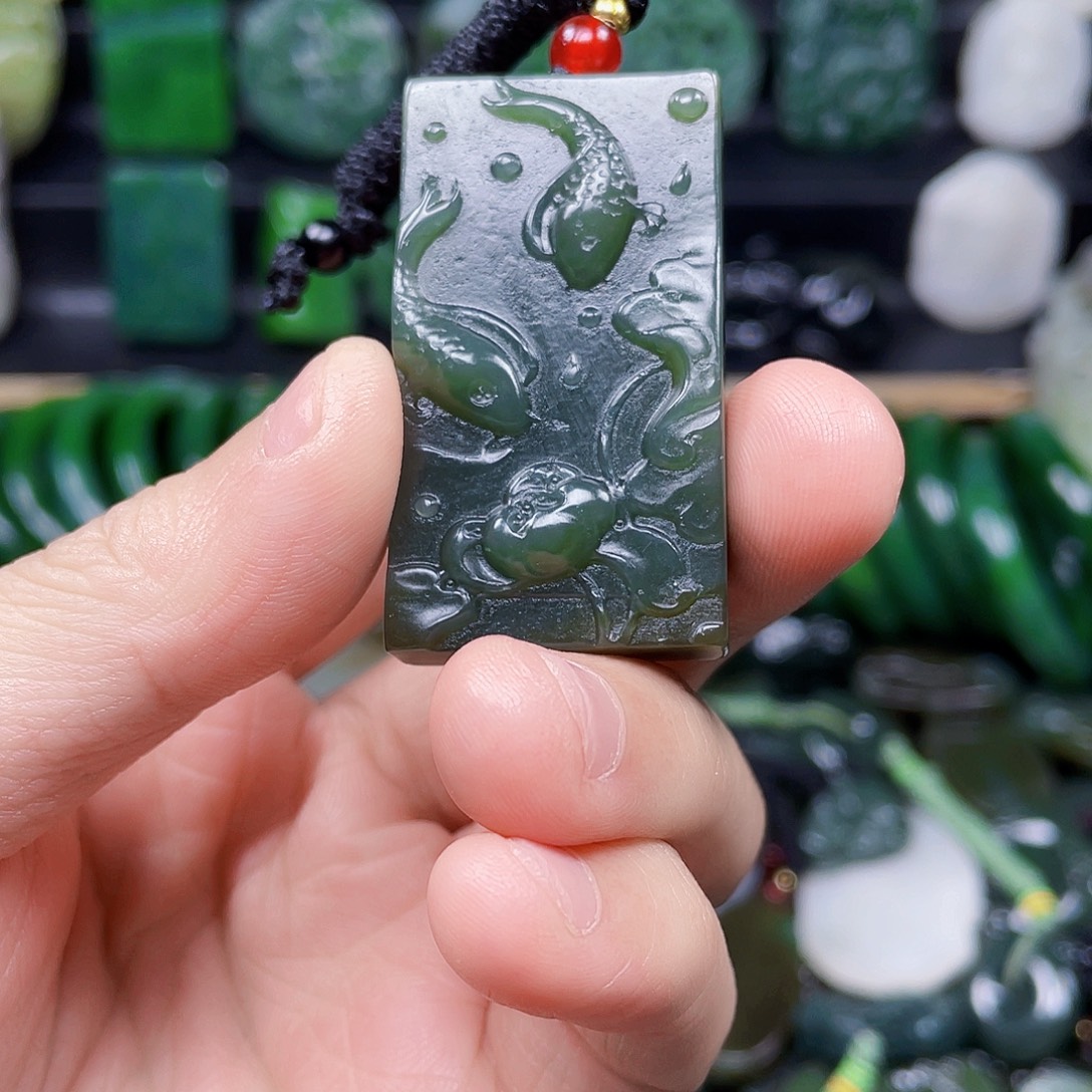 和田玉未镶嵌珠宝奇石