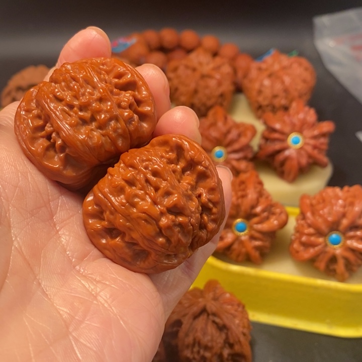 越***哥吊坠猴头核桃工艺核桃