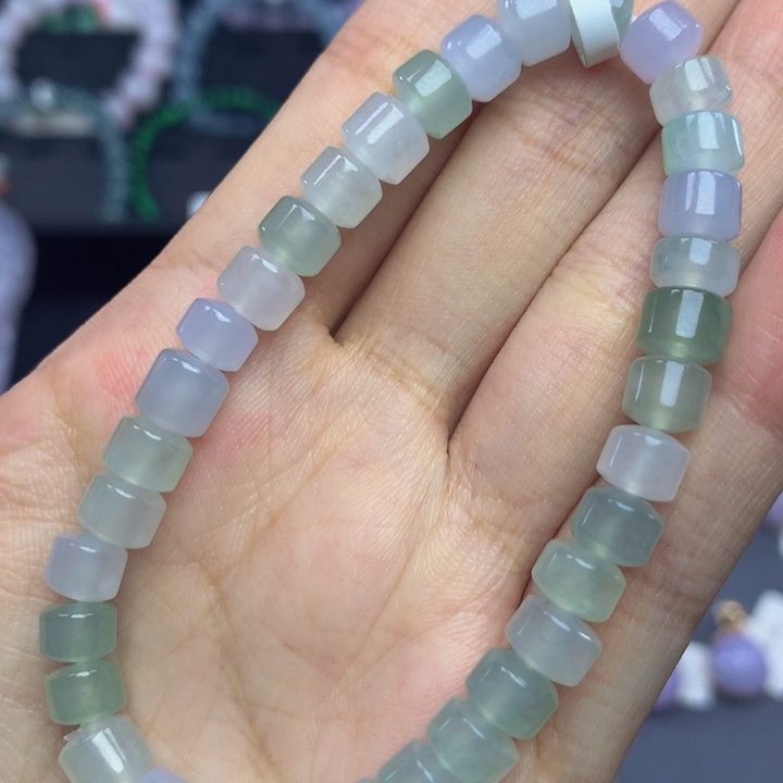 翡翠手链未镶嵌翡翠