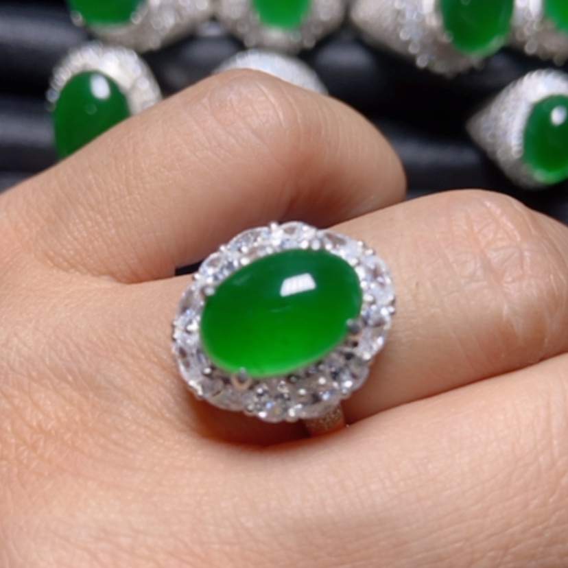 【闪购商品】翡翠颈饰银S925镶嵌翡翠