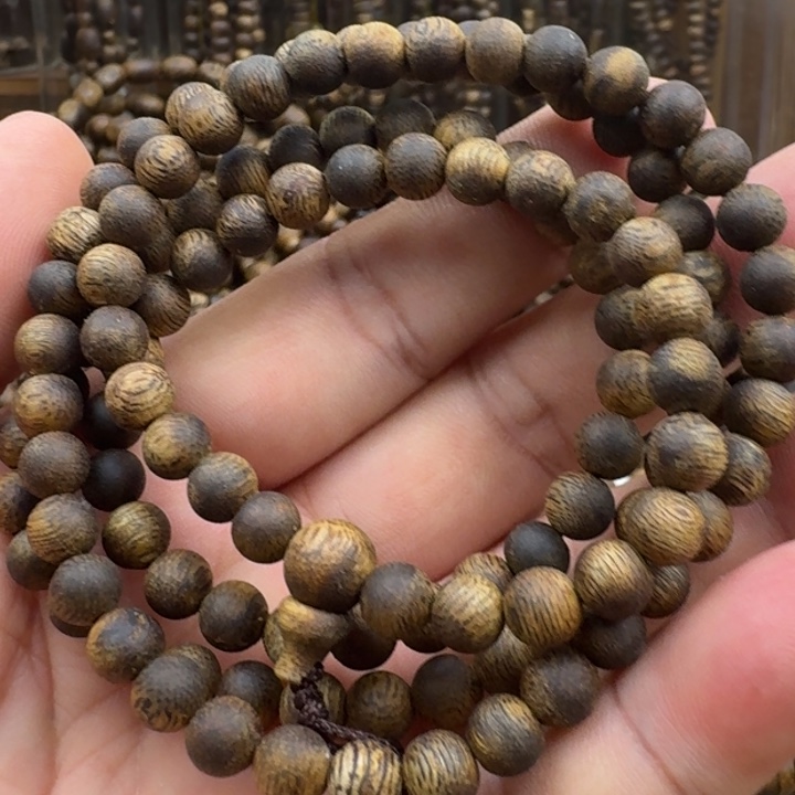 沉香手串乌身手串12克加
