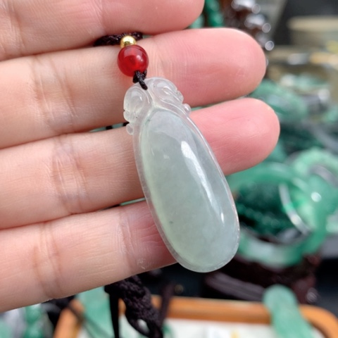 石英质玉颈饰未镶嵌