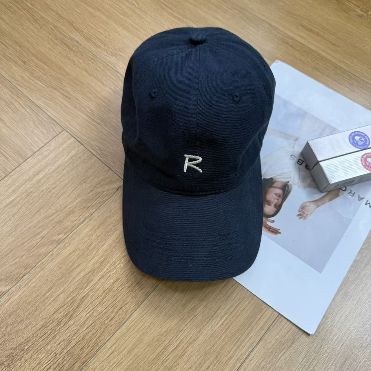 日常通勤简约休闲百搭//隔//离//大帽檐显脸小鸭舌帽Y953