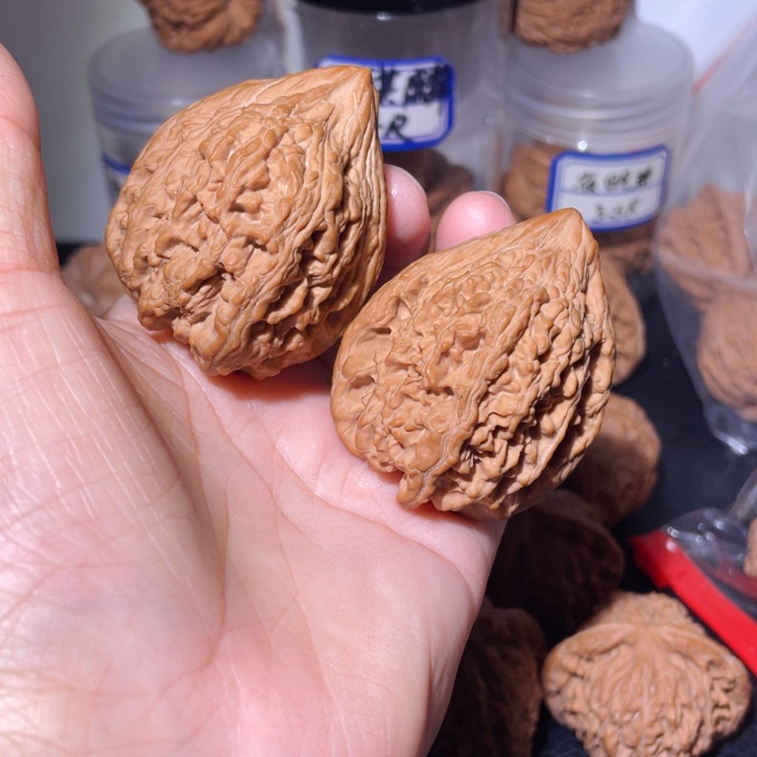 吊坠桃核远*41尺大沽石