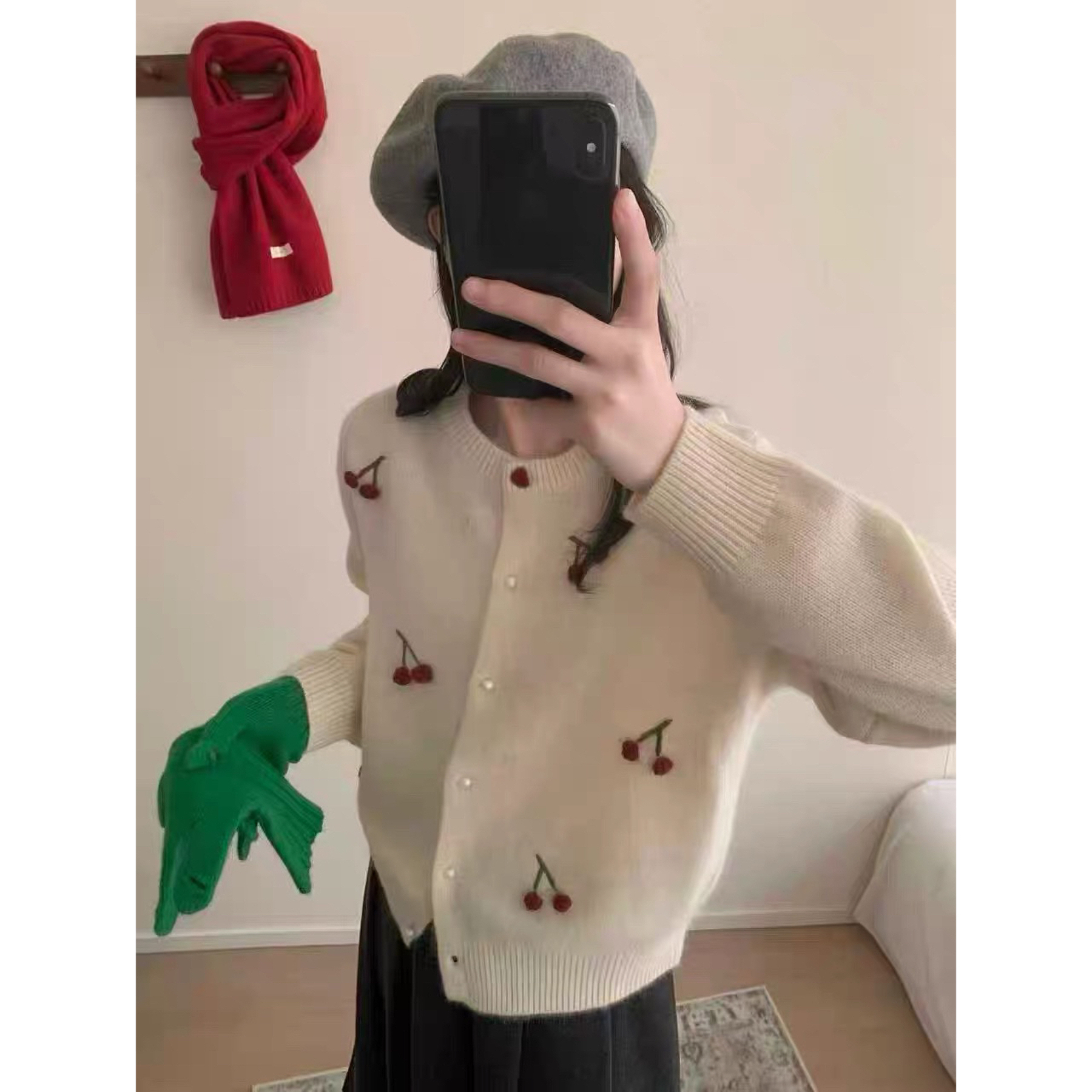 2998 樱桃立体装饰软糯针织衫