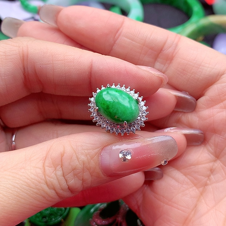 翡翠颈饰银S925镶嵌翡翠