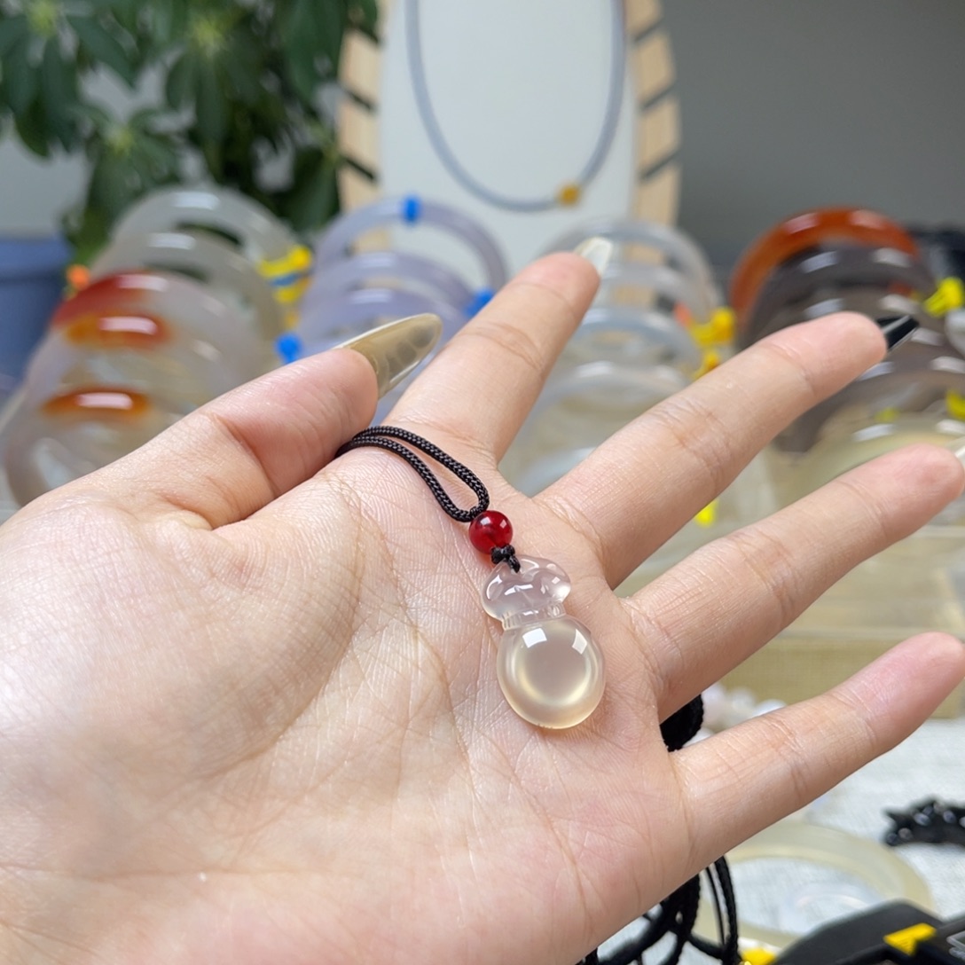 手镯玛瑙/玉髓未镶嵌