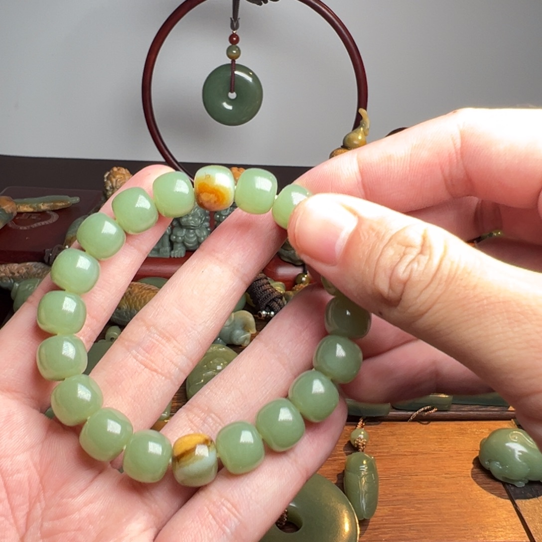 玩***玩岫岩河磨玉（透闪石质玉）未镶嵌颈饰