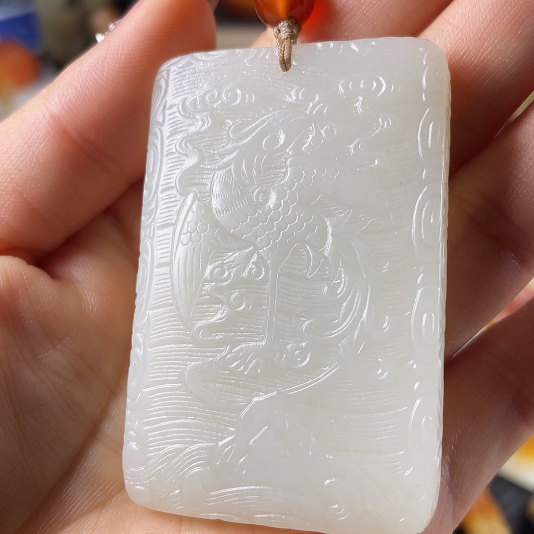 和田玉（糖玉）未镶嵌珠宝奇石