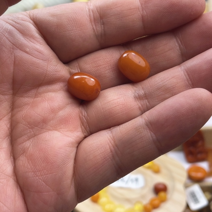 蜜蜡手串未镶嵌吊坠