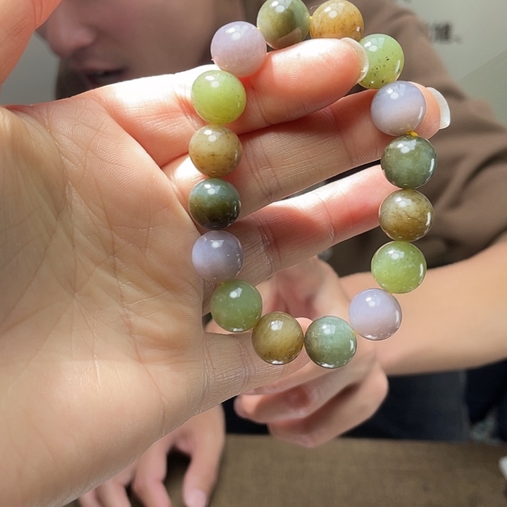 和田玉未镶嵌把件