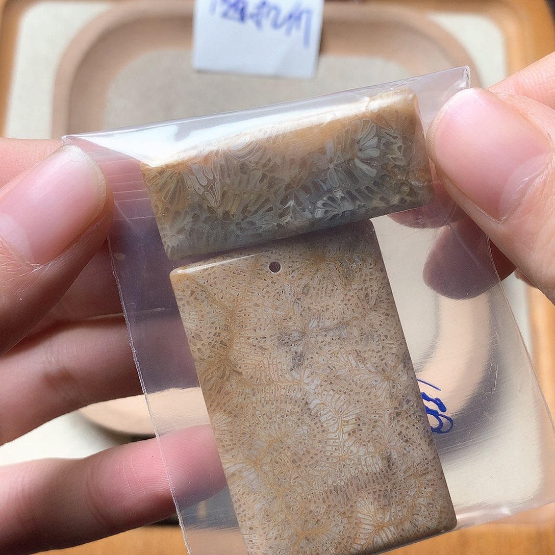 石英质玉颈饰未镶嵌?****?