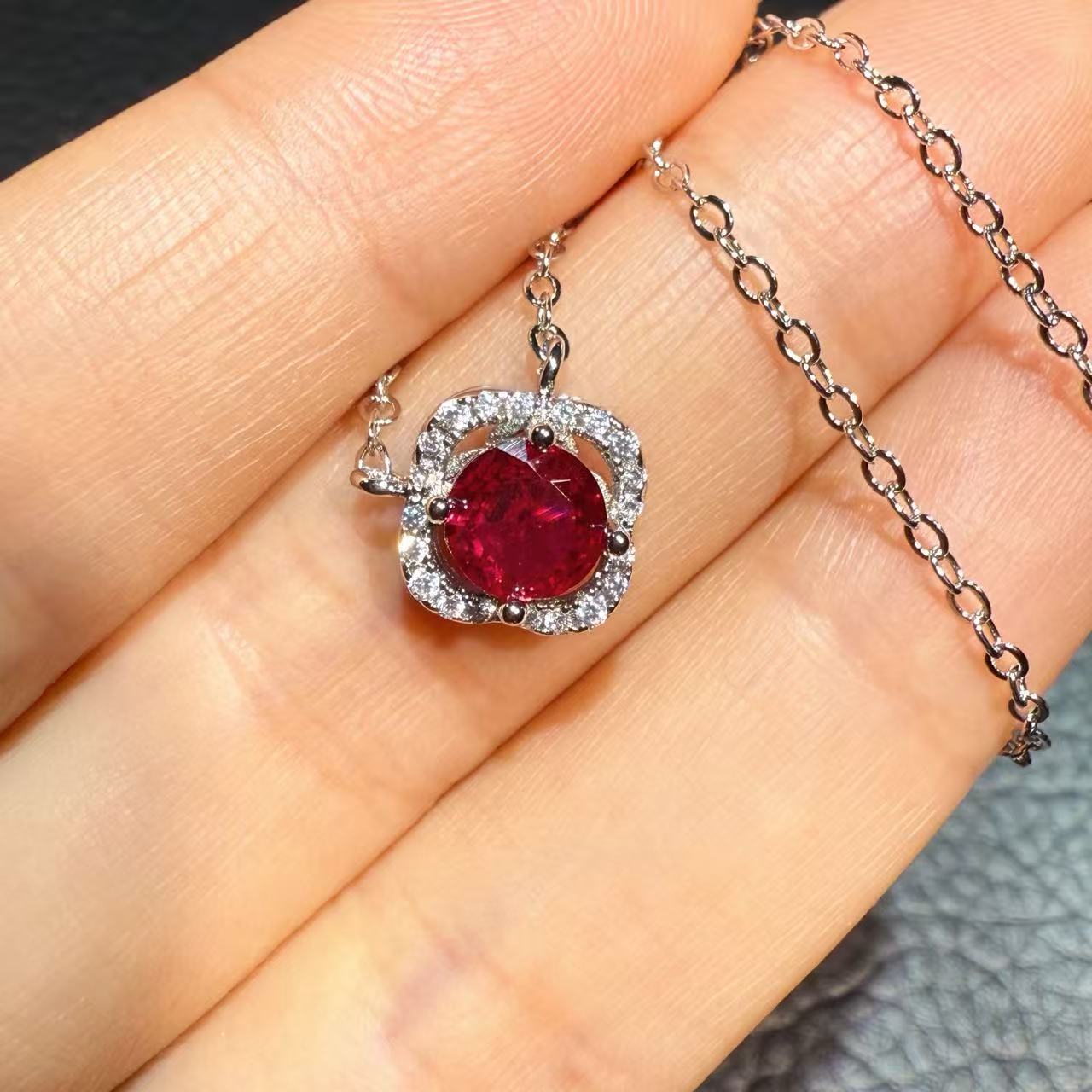 典藏轻奢-红宝石-高精切宝石吊坠YE-936