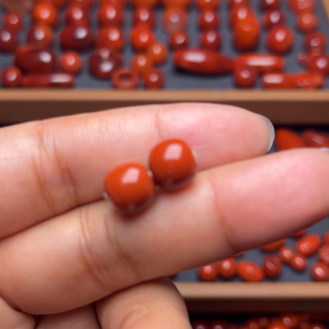 南红玛瑙配饰未镶嵌老型卡9mm对珠