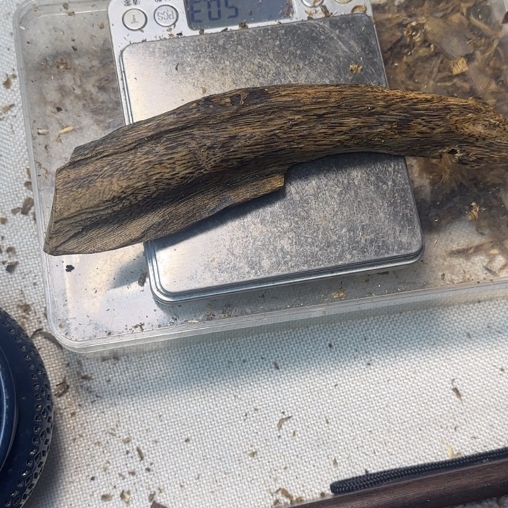 沉香沉香碎屑50 K