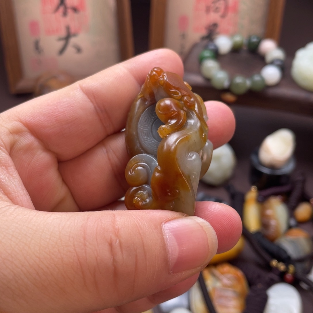 和田玉（子料）未镶嵌挂件