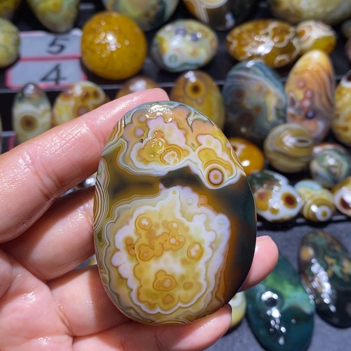 玛瑙/玉髓未镶嵌珠宝半成品20