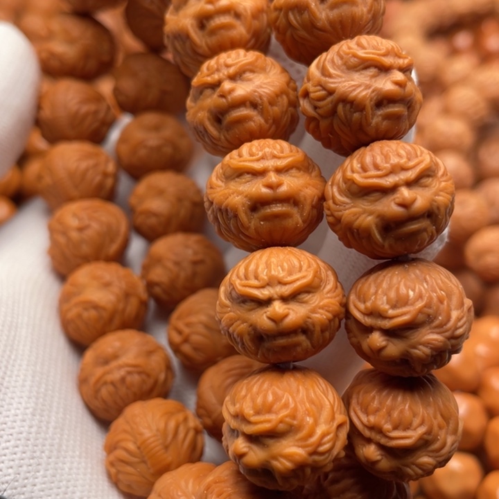 猴头核桃吊坠浑*氮斗战胜佛