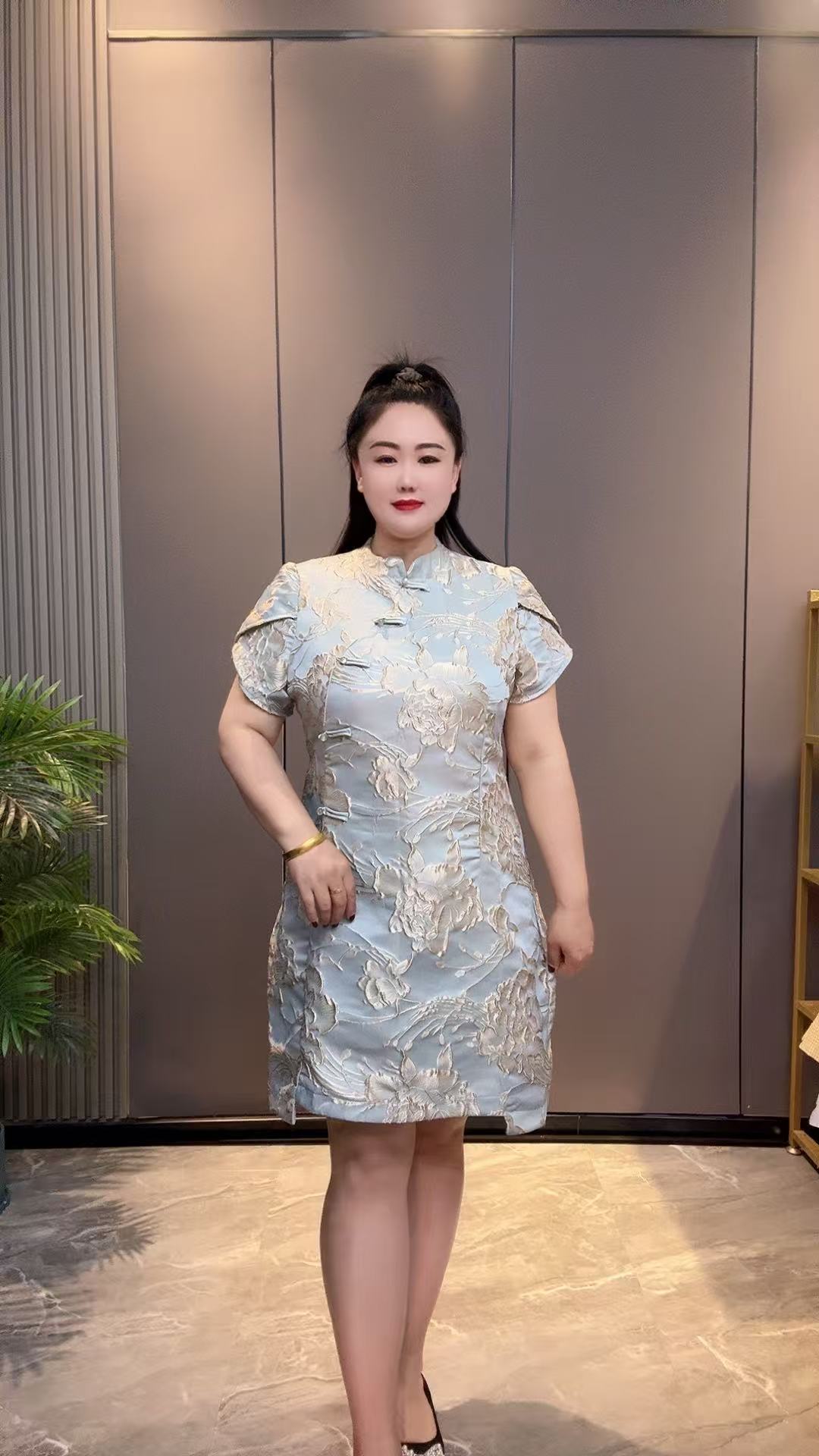 夏季新款时尚洋气提花轻奢气质减龄旗袍裙