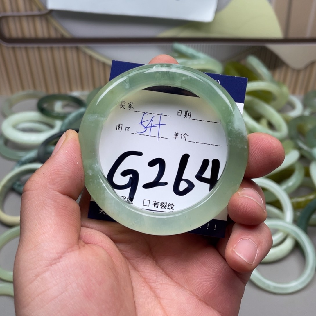 岫玉手镯手镯未镶嵌