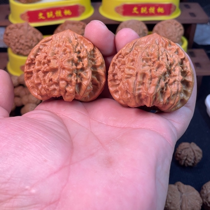 文玩核桃吊坠大官帽