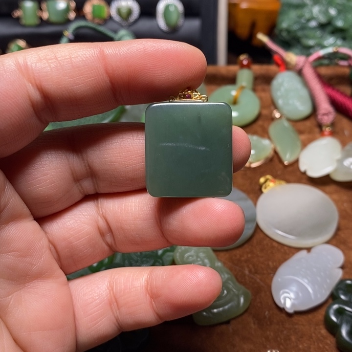 和田玉银S925镀金镶嵌颈饰