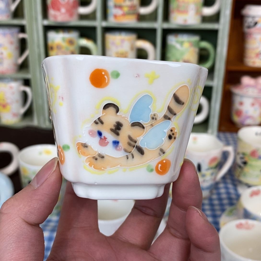 瓷片雕**云小老虎四方杯福利