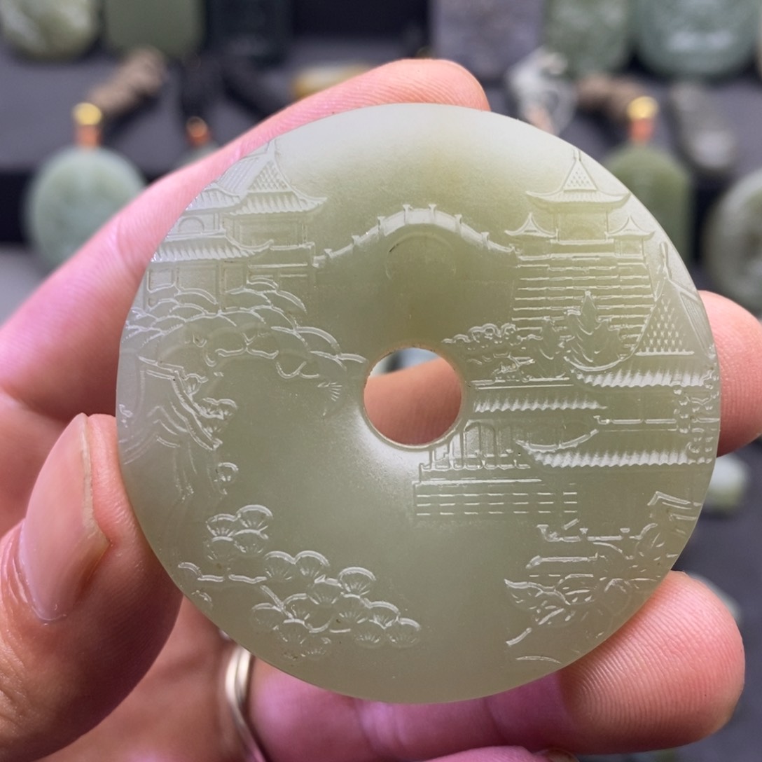 和田玉未镶嵌颈饰