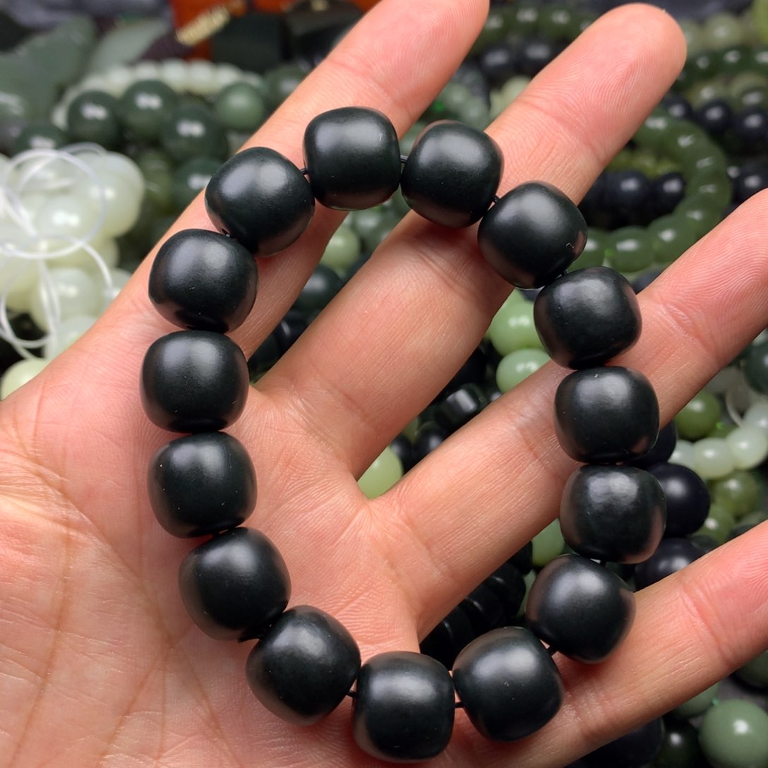 和田玉手链未镶嵌