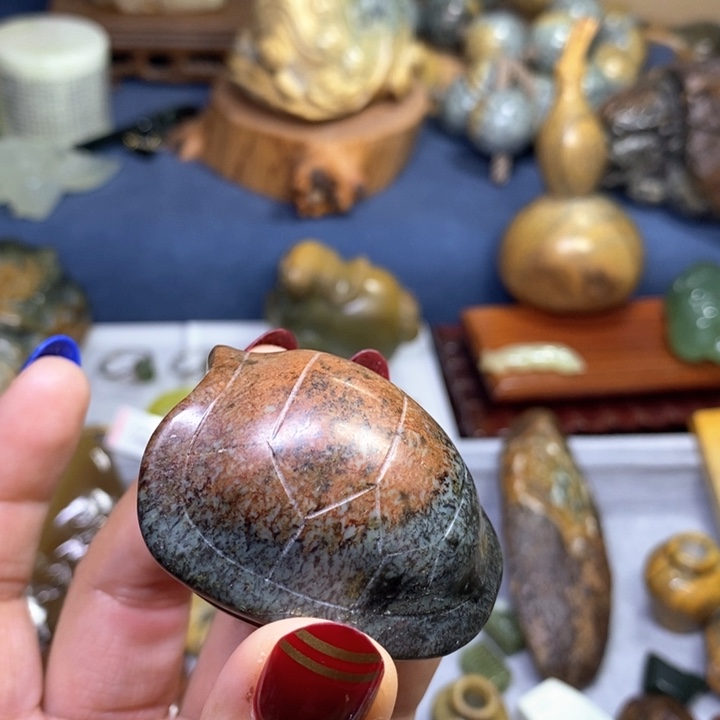 岫岩河磨玉（透闪石质玉）把件未镶嵌