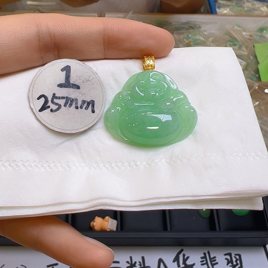 翡翠颈饰18K金镶嵌翡翠