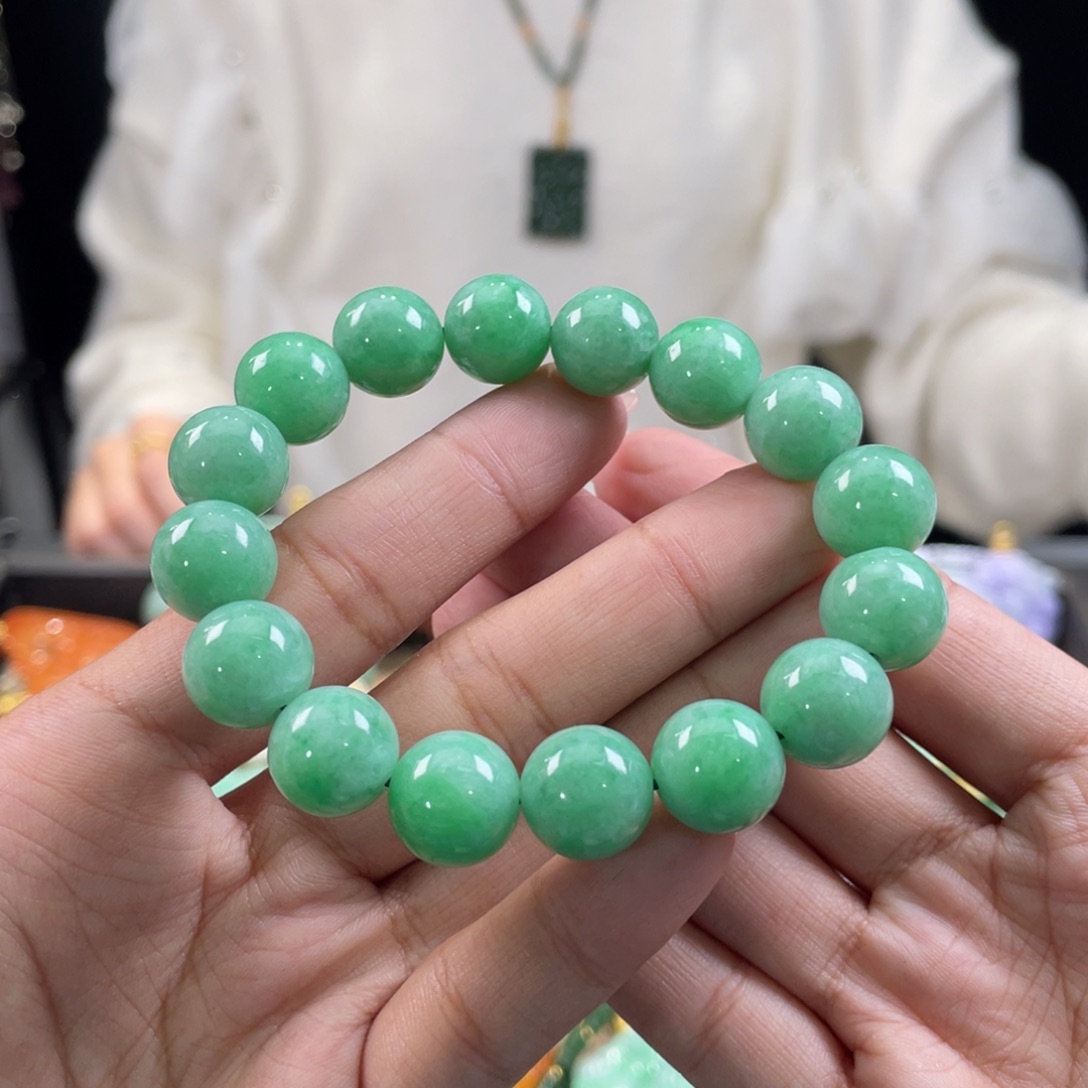 翡翠手串未镶嵌代编织