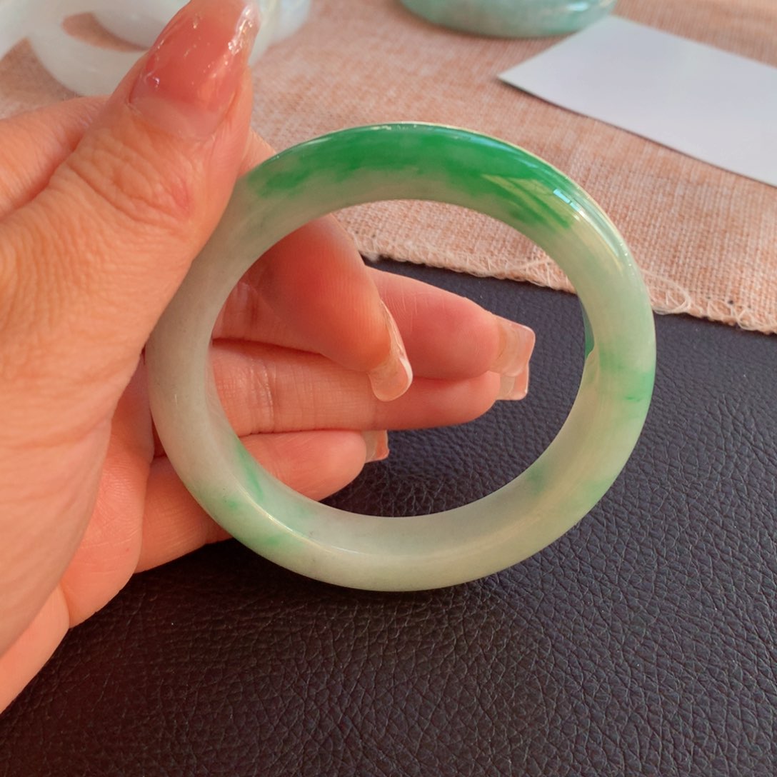 翡翠手镯未镶嵌10号