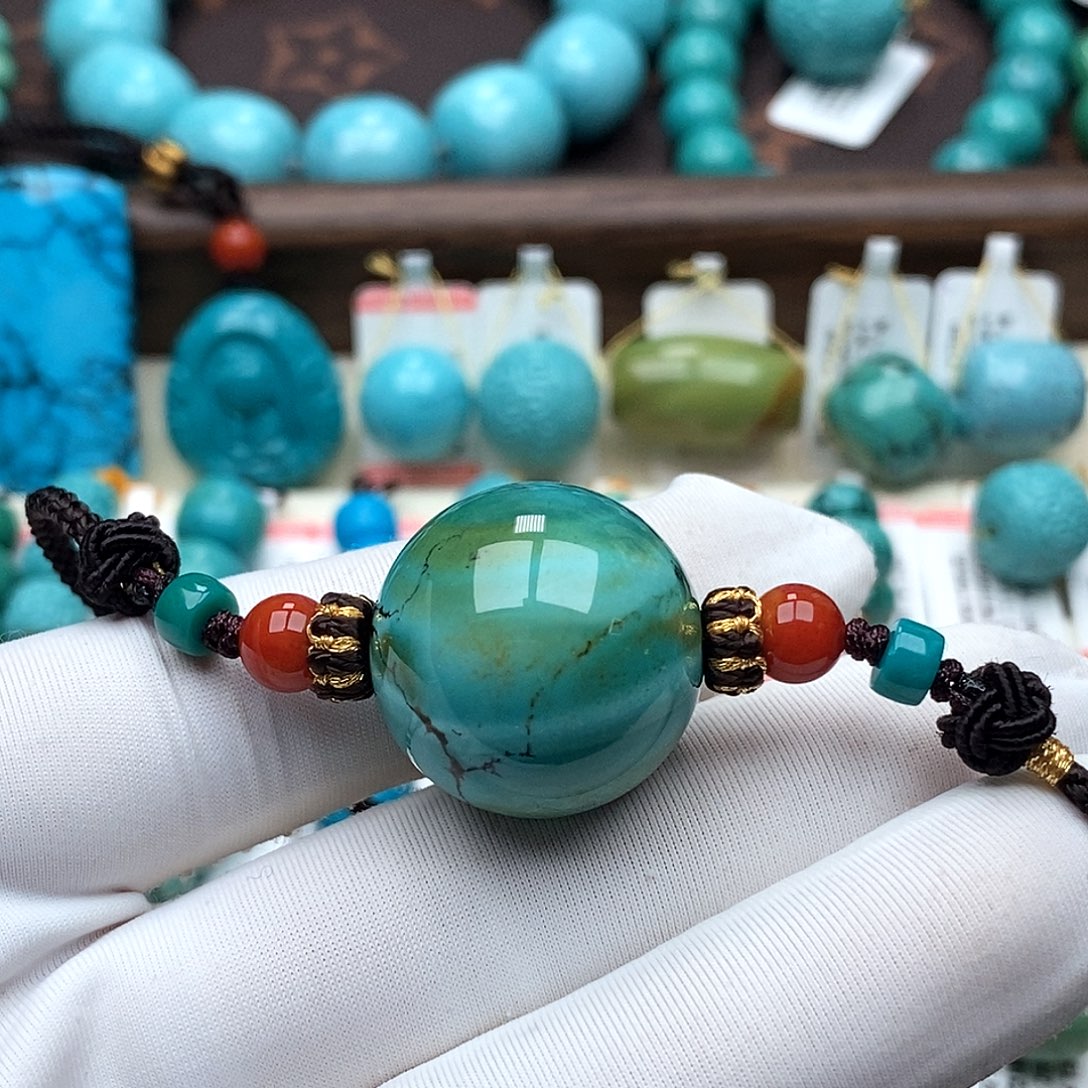 J***哥绿松石未镶嵌珠宝奇石