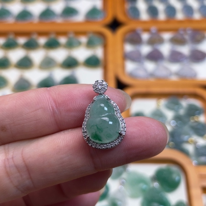 石英质玉未镶嵌吊坠(不含链)