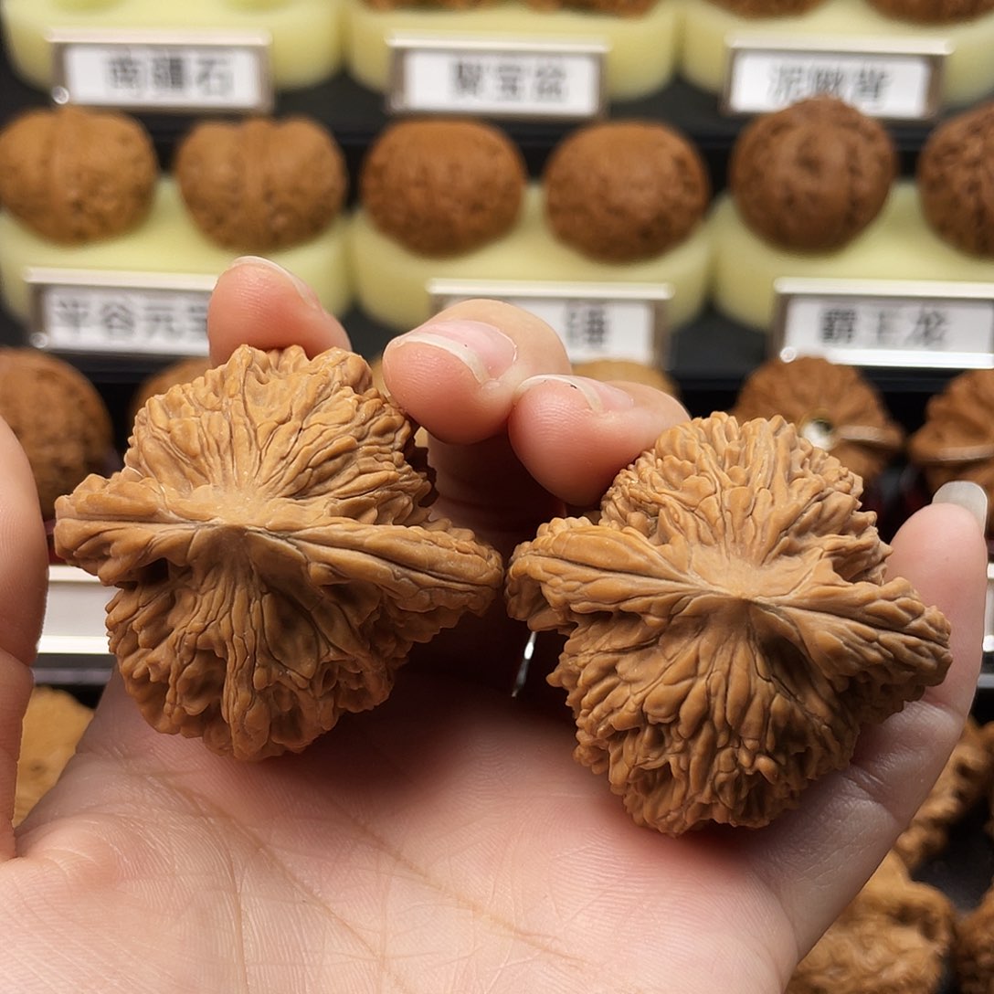 文玩核桃把件麦虎46全品524