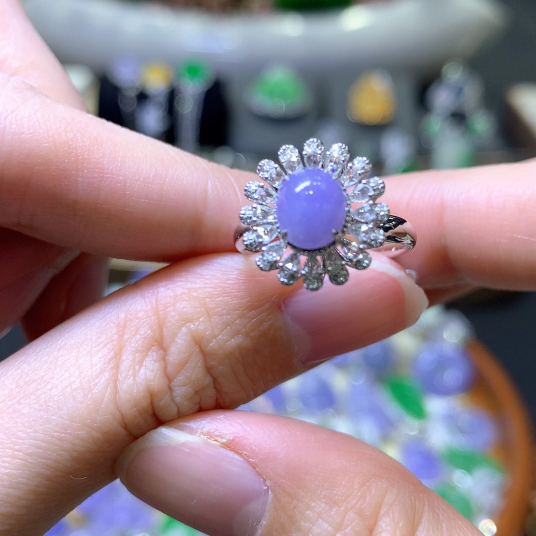 【闪购商品】翡翠颈饰18K金镶嵌翡翠吊坠项链