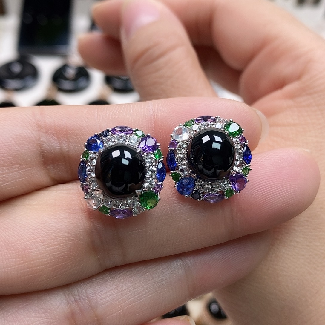 翡翠18K金镶嵌耳饰