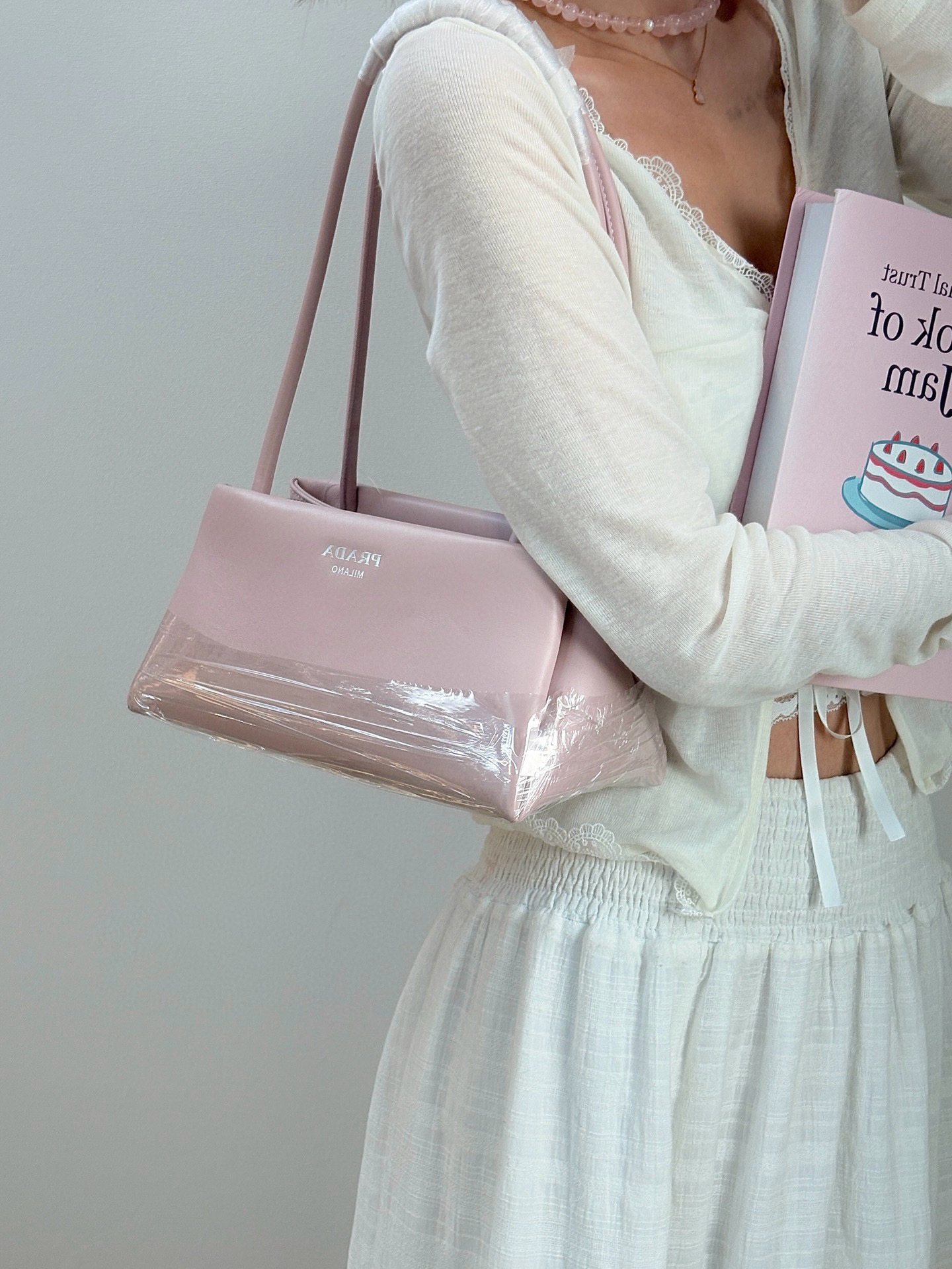 95新 Prada/普拉达  prada 樱花粉新款腋下单肩包 