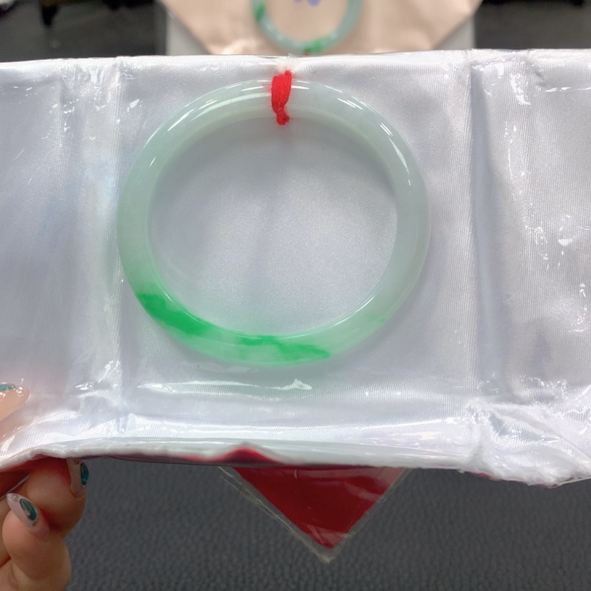 【闪购商品】翡翠手镯未镶嵌翡翠