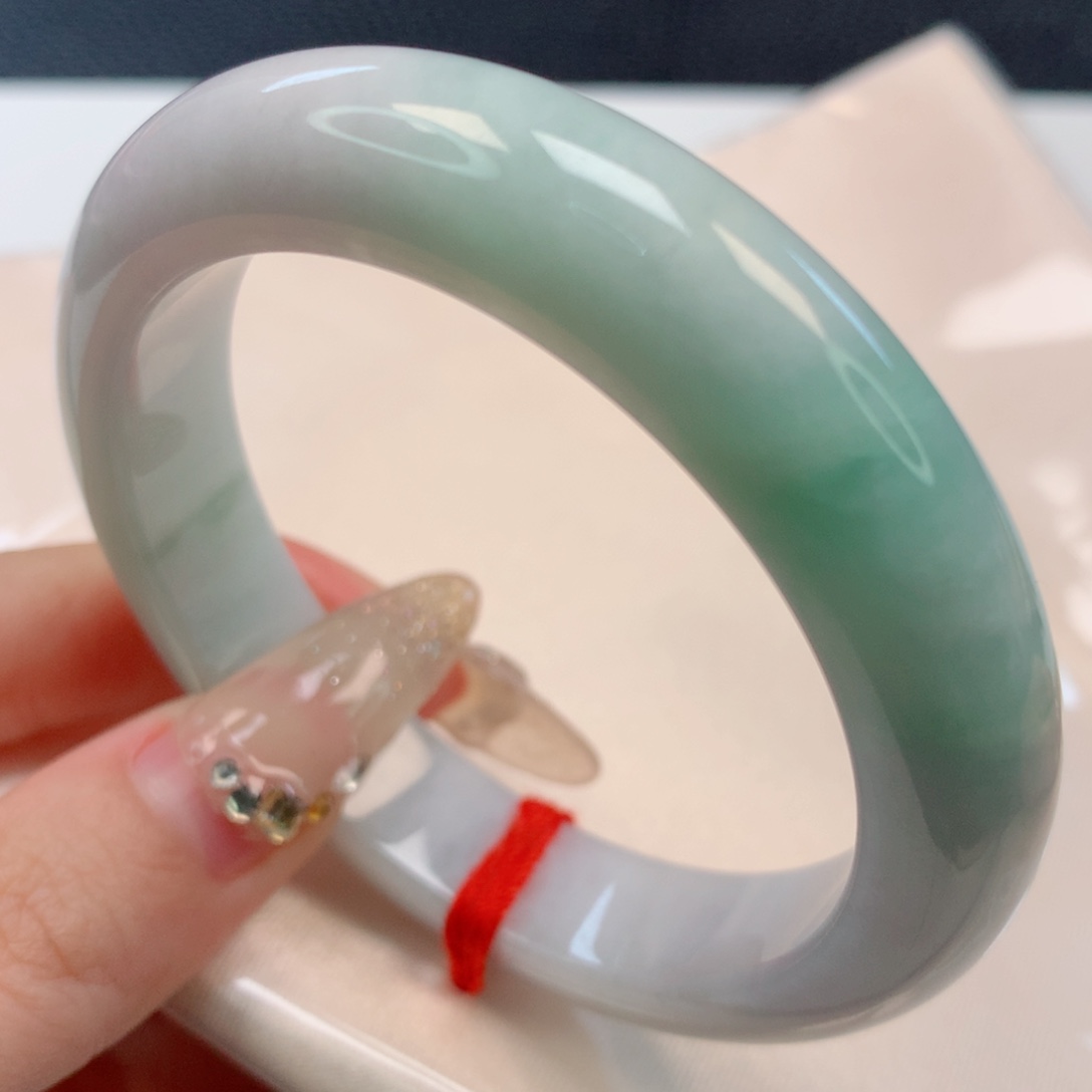 【闪购商品】翡翠手镯未镶嵌54+圈