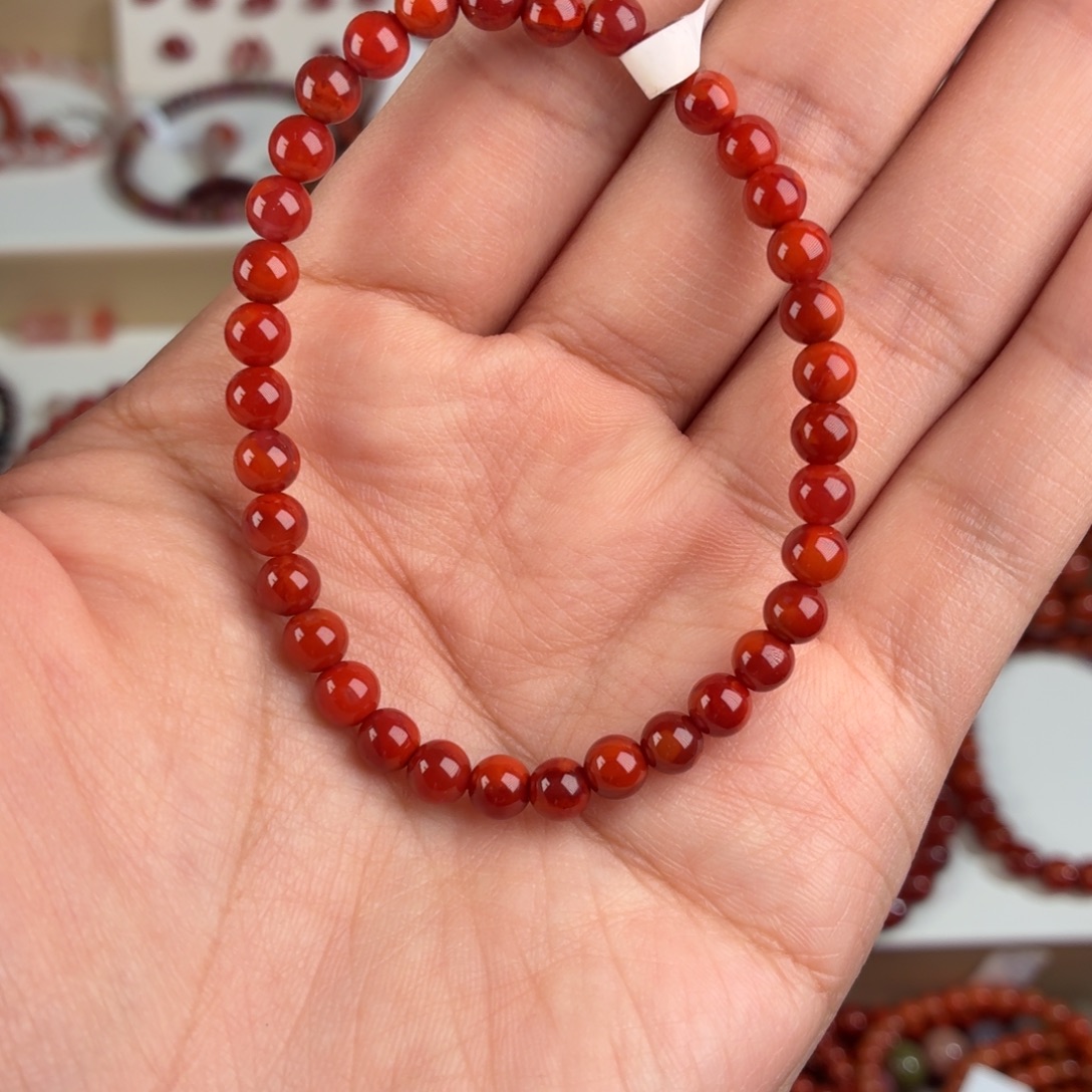 涵***涵南红玛瑙未镶嵌手链