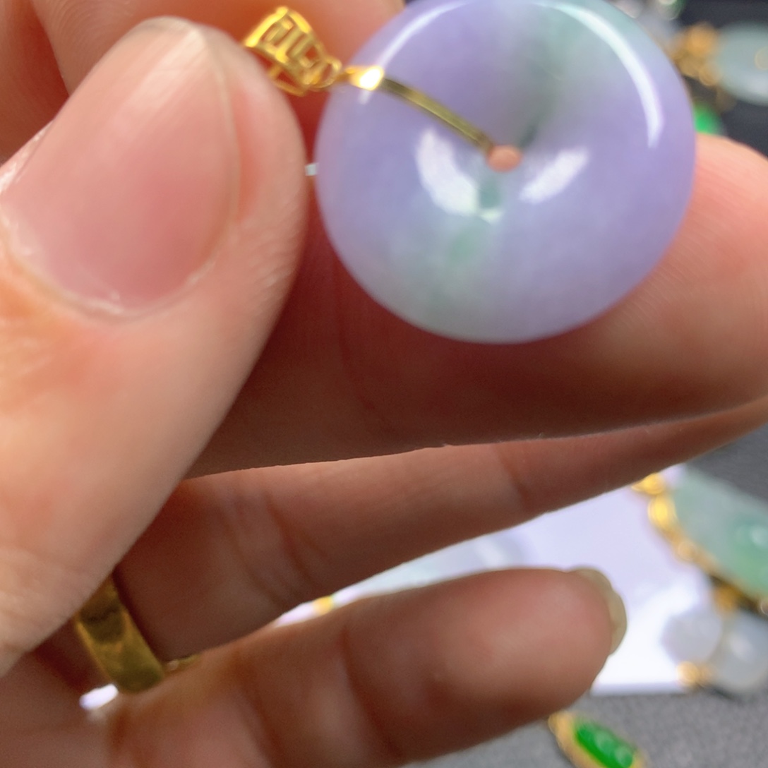 【闪购商品】翡翠颈饰18K金镶嵌翡翠