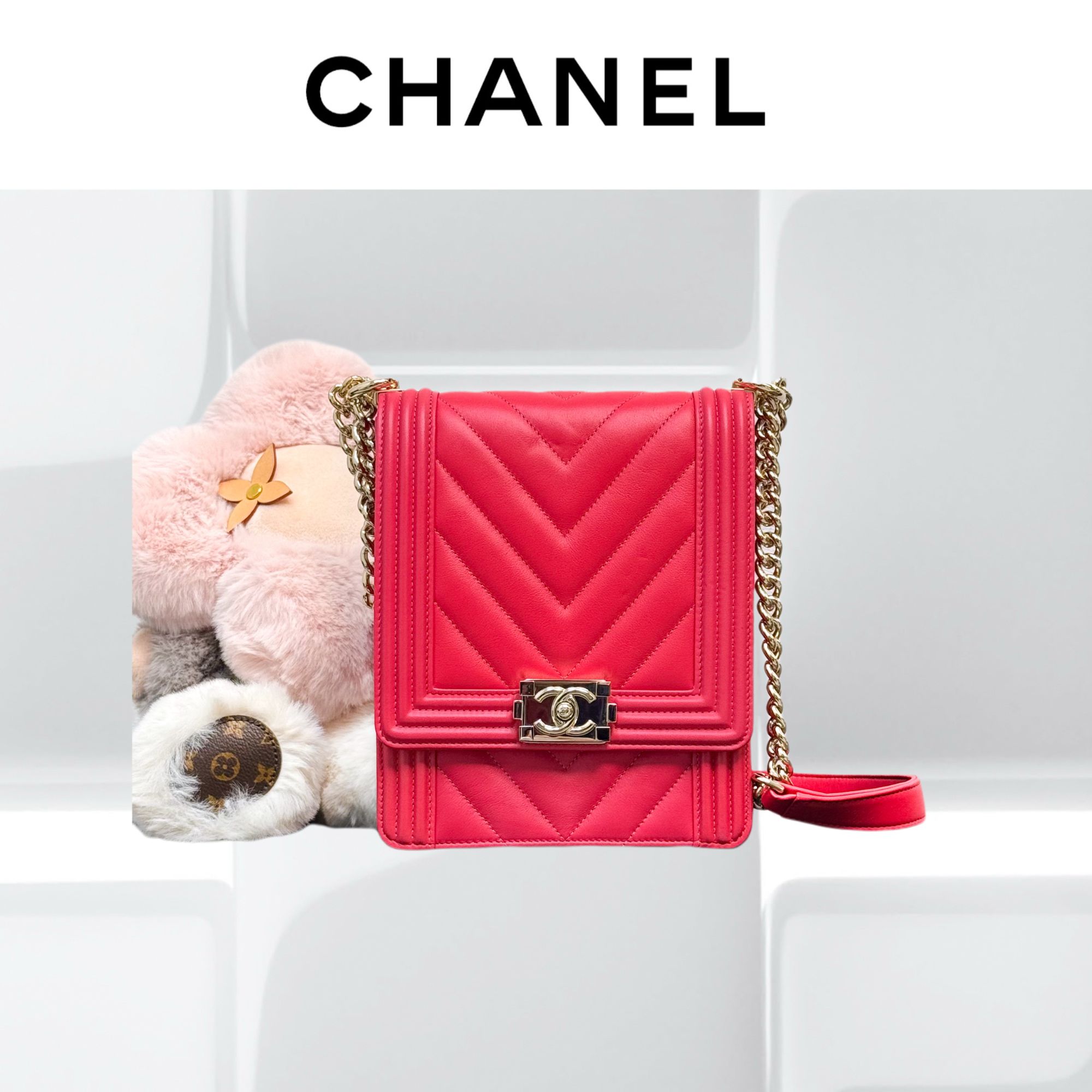 99新 Chanel/香奈儿 19A红色金扣v纹竖版Leboy